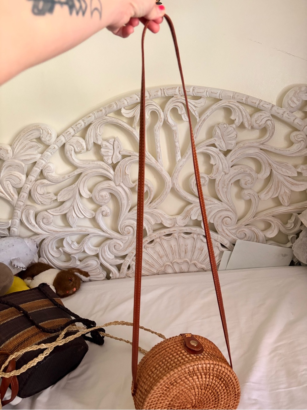 Woven Round Crossbody Bag in Natural Brown - Picture 4 of 4